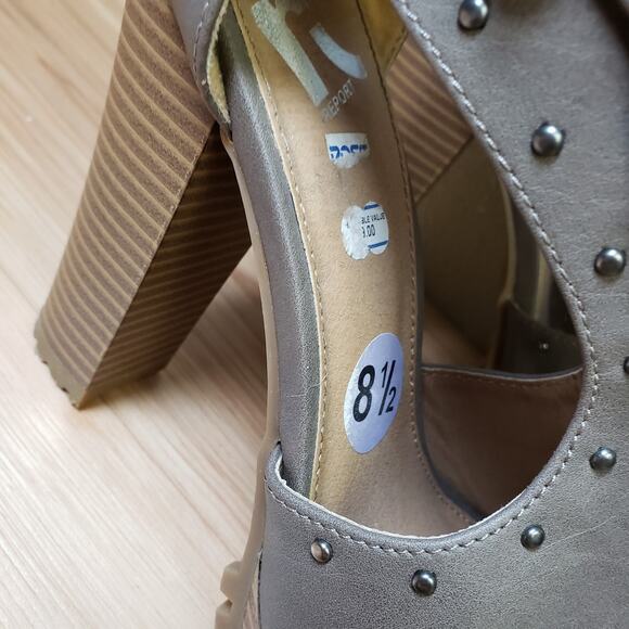 Report Women's Size 8.5 Open Toe Platform Stack Heels Taupe Studded‎ Bohemian - Picture 5 of 11